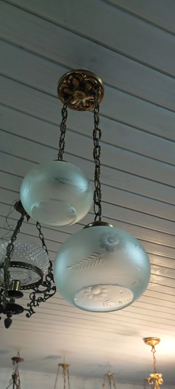 Lustre com 2 cúpulas - Foto 3