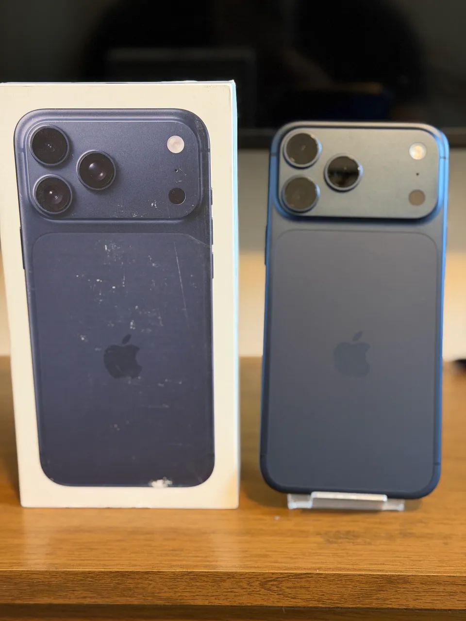 iPhone 17 Pro Max - Deep Blue | Estado de Novo - Foto 2