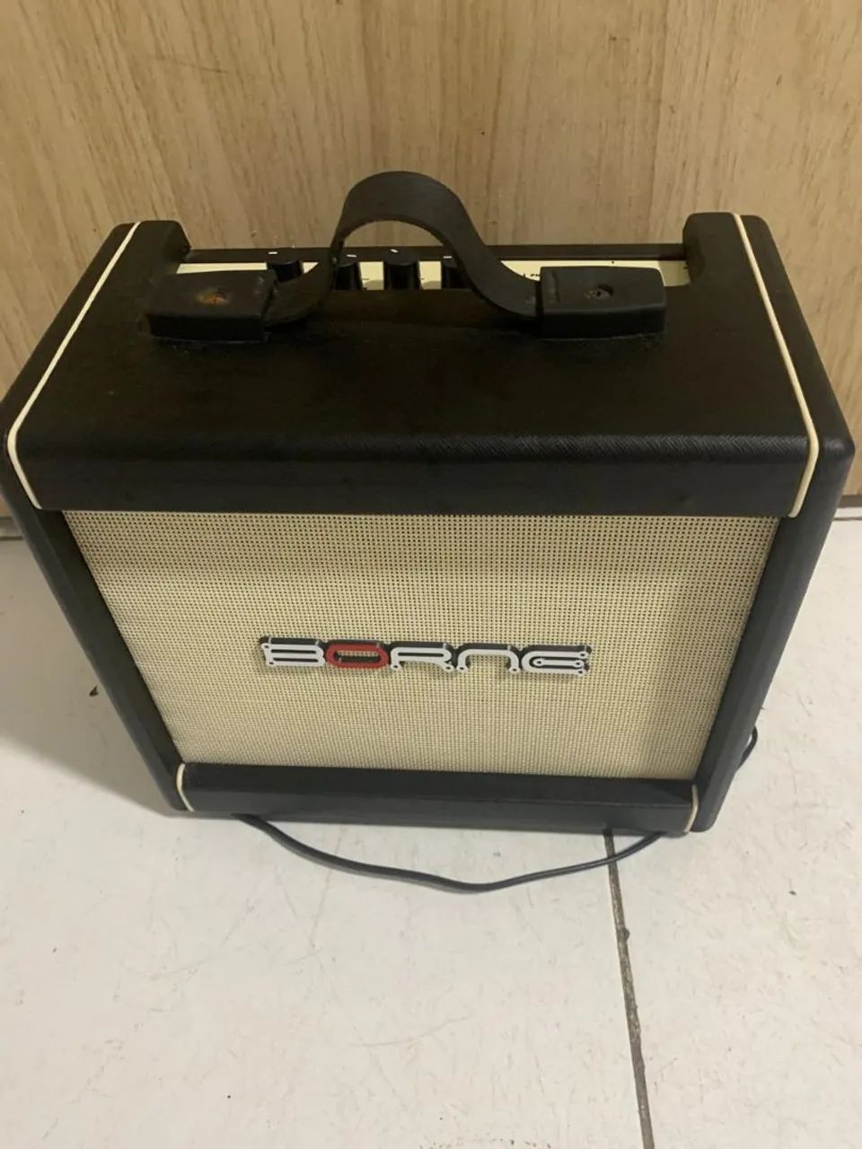 Amplificadora borne