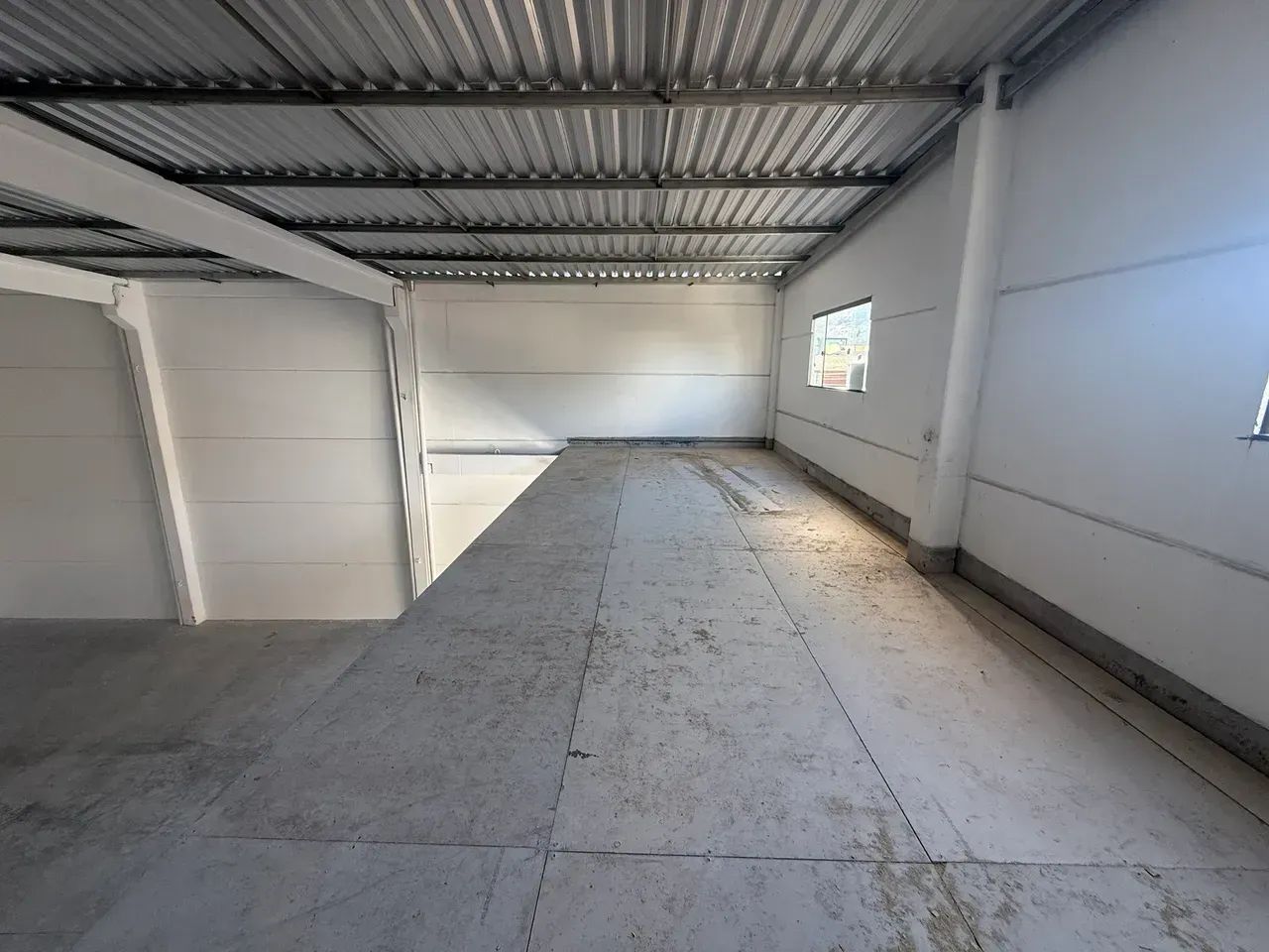 Galpões de 250 m2 Camboriú sc Bairro Monte Alegre - Foto 5