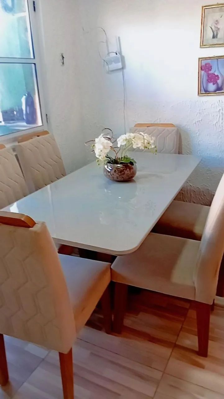 Mesa de jantar 6 cadeiras