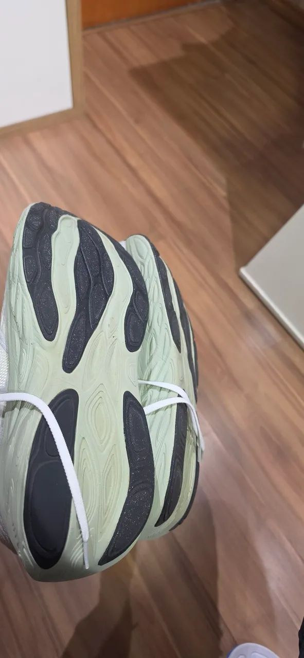 Tênis New Balance 1080 V14 - Foto 4