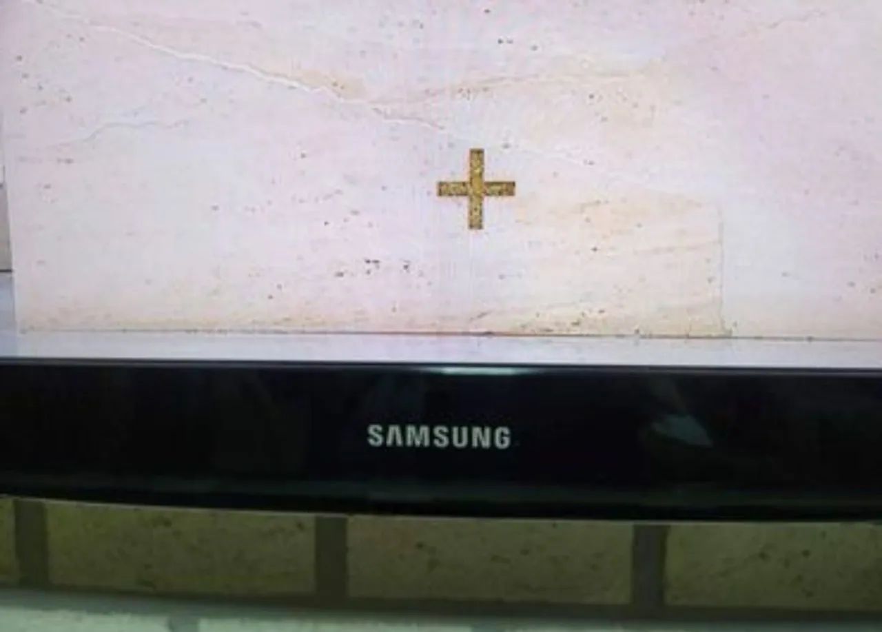 TV Samsung 32 Polegadas c/controle remoto 110voltagem  - Foto 5