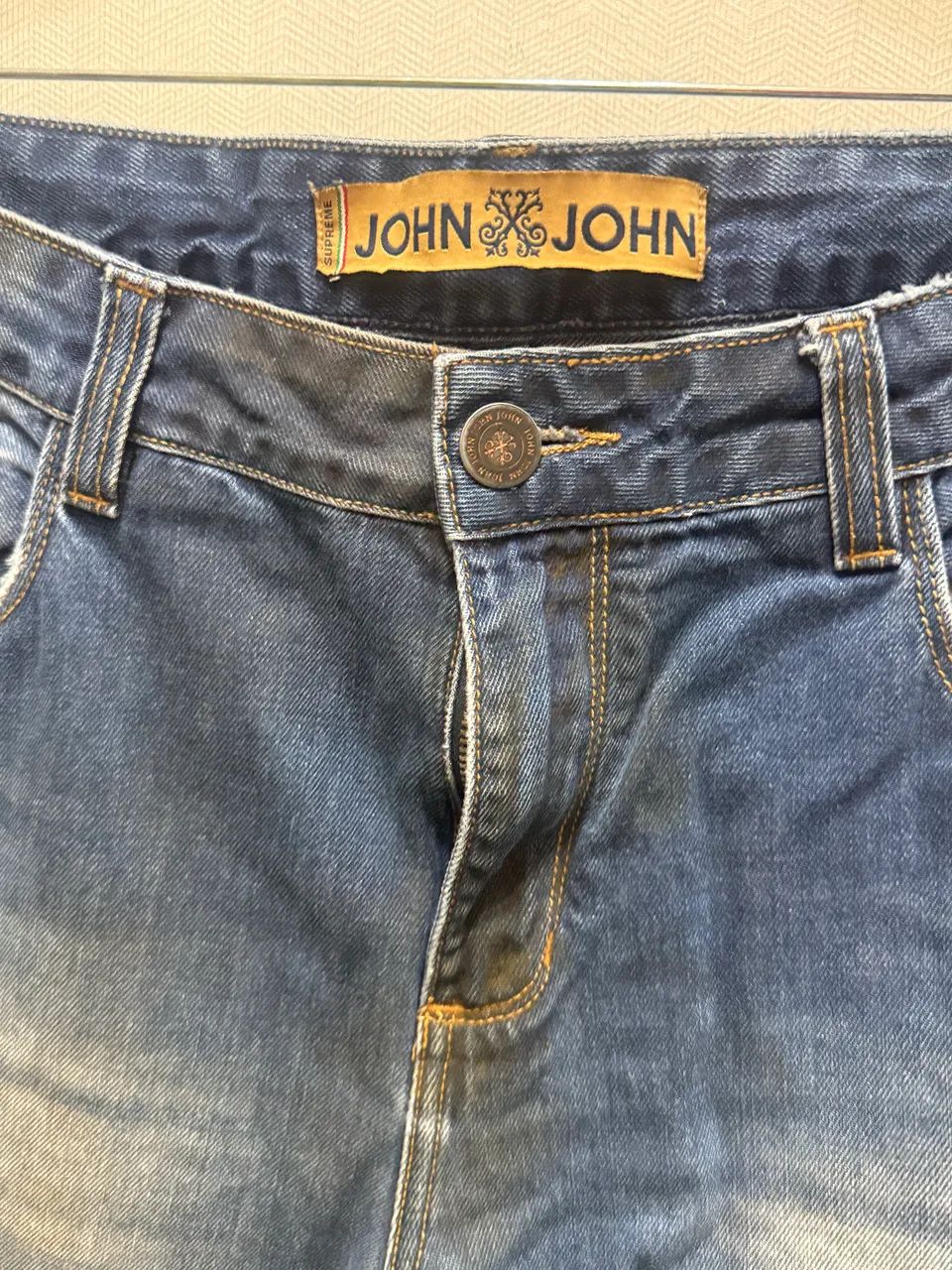 Calça jeans Jhon Jhon tamanho 42, seminova  - Foto 4