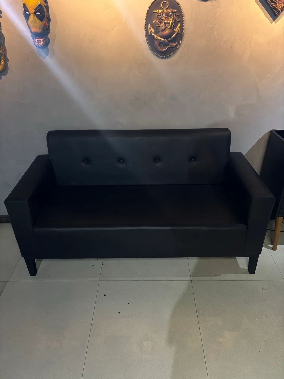 Black Leatherette Sofa436600634270689282