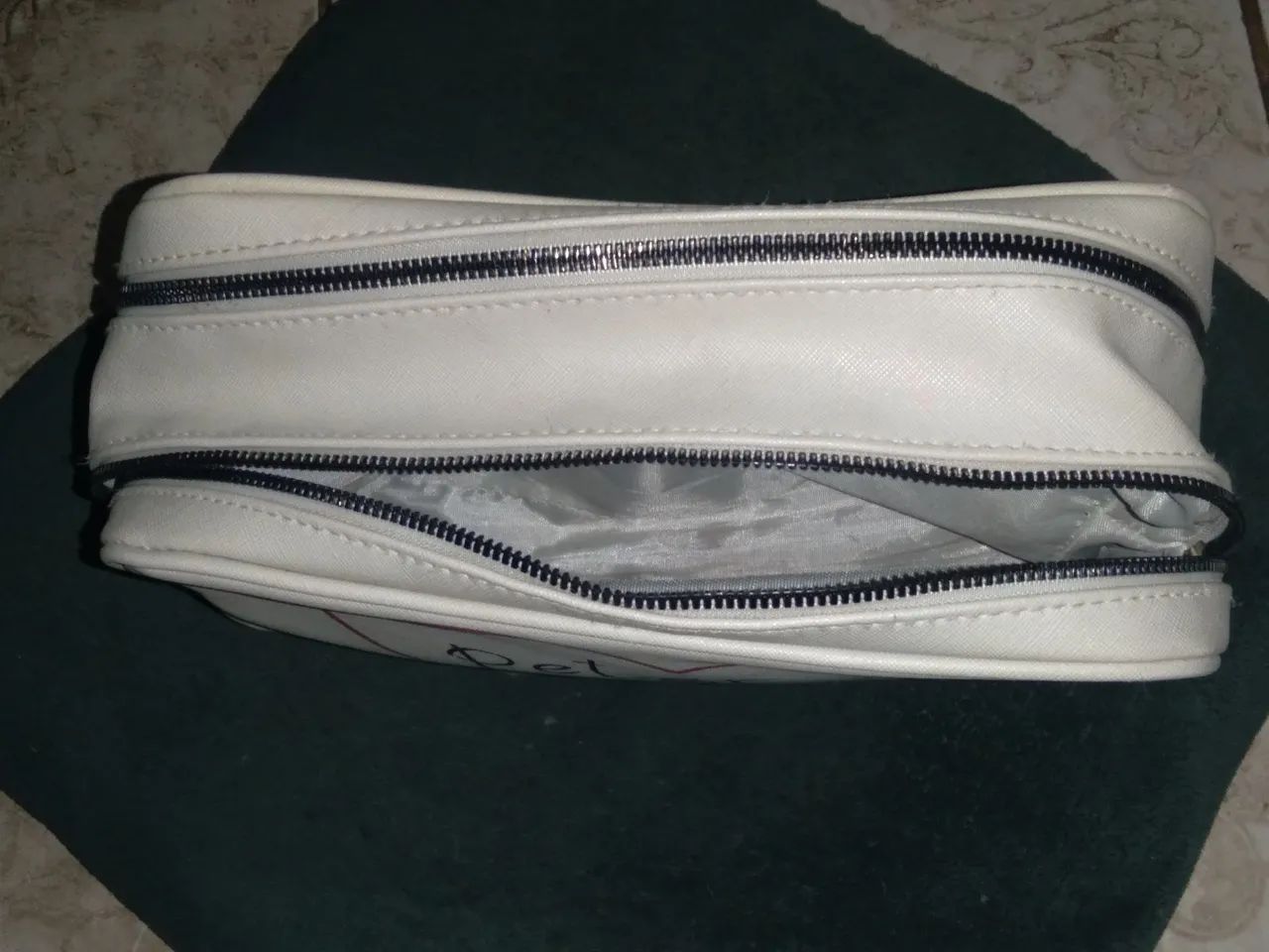 Necessaire