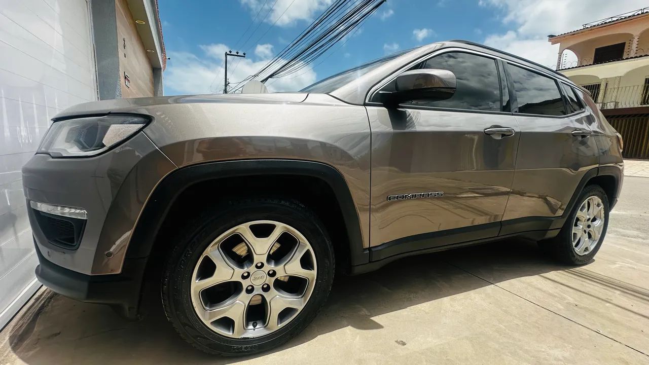 Jeep Compass 2.0 16V FLEX LONGITUDE AUTOMÁTICO 2021