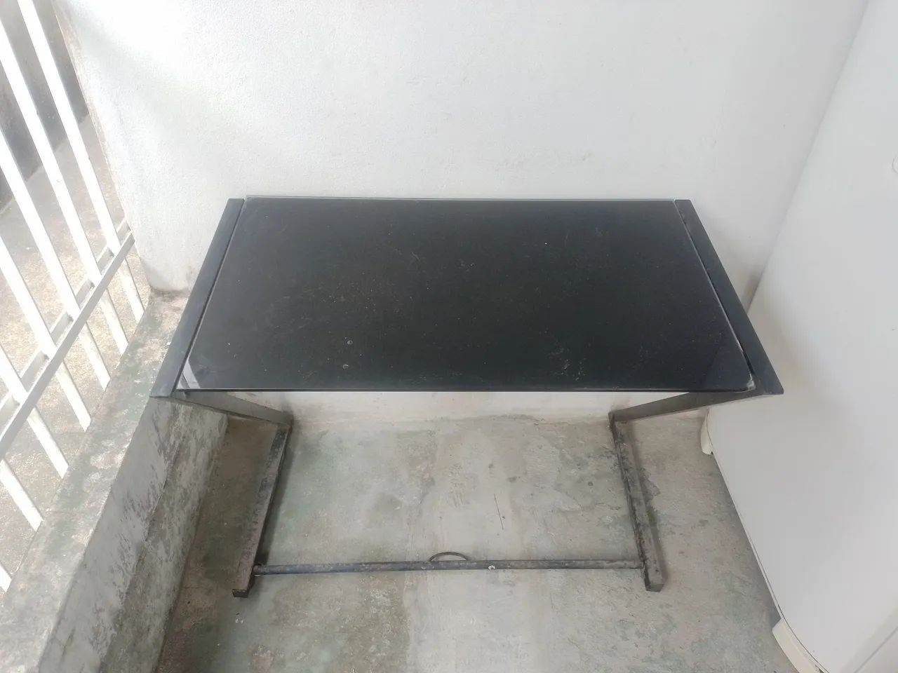 Mesa de computador de vidro - Foto 2