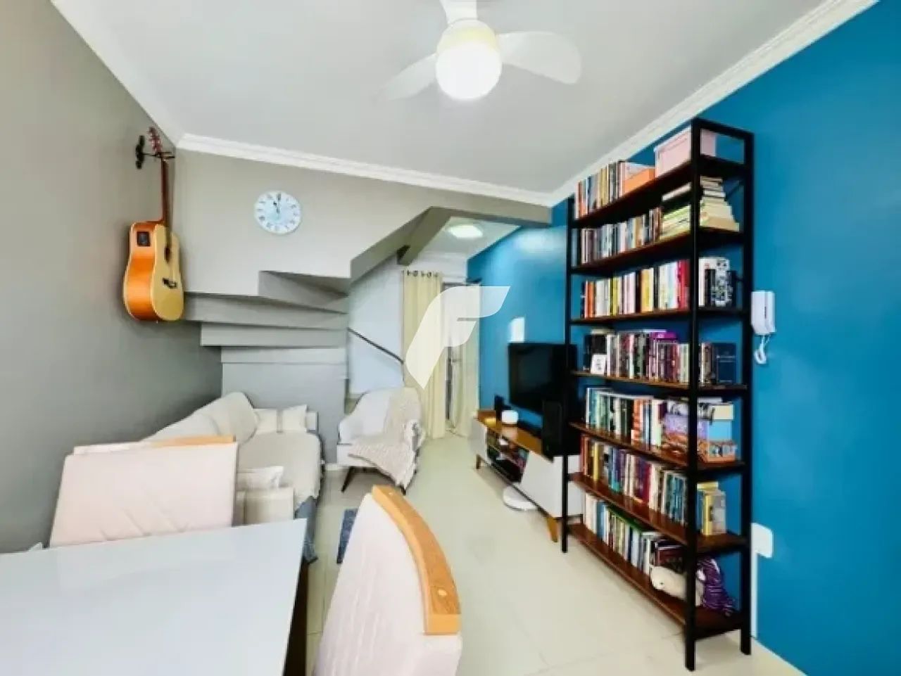 Sobrado duplex totalmente mobiliada com 2 dormitórios e garagem em Areias - Foto 5