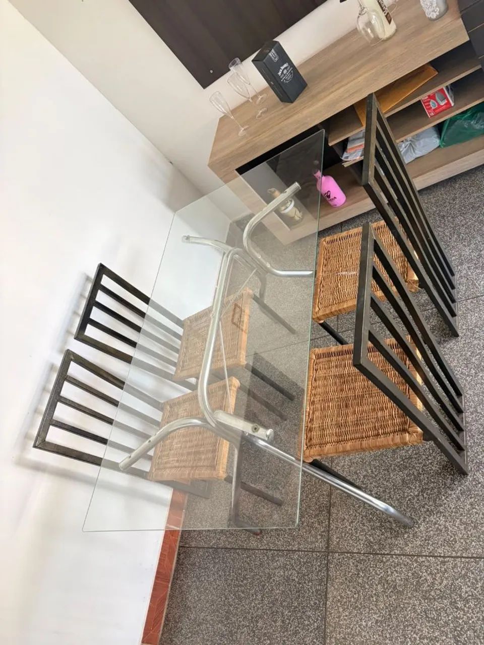 Jogo de jantar com 4 cadeiras mesa com tampo de vidro ((ENTREGO GRATIS)) - Foto 4