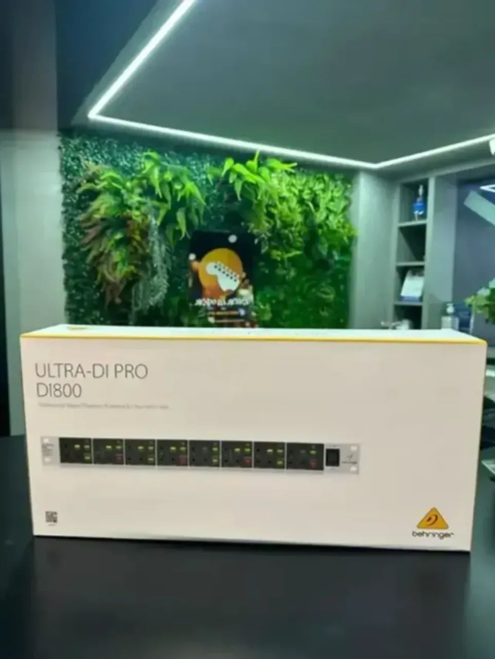 Direct Box Behringer Ultra Di-800