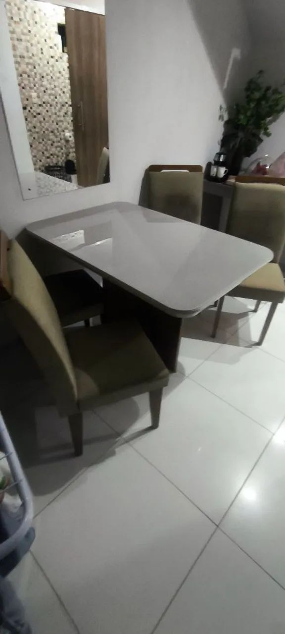 Mesa moderna com 4 cadeiras - Foto 5