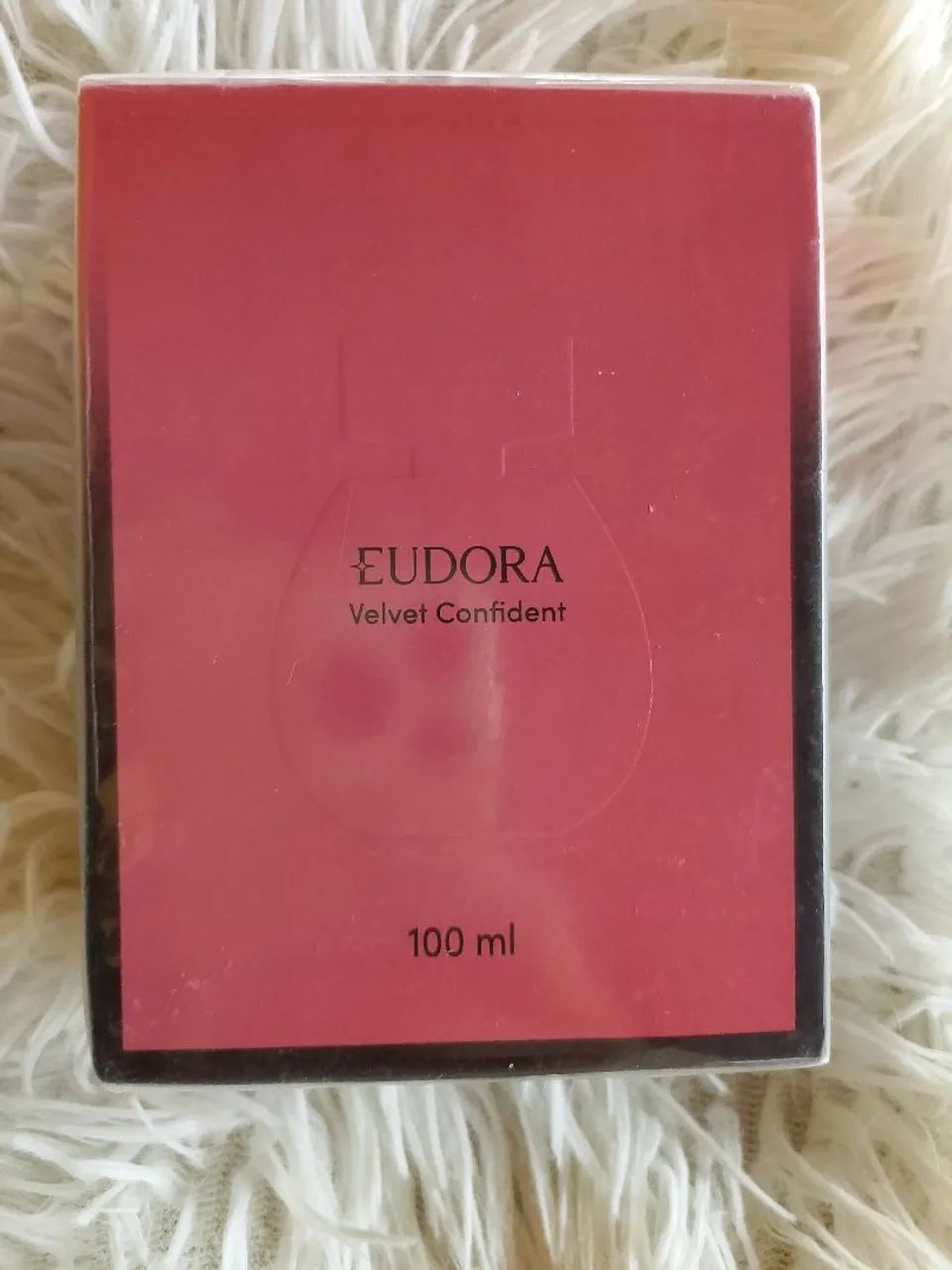 Velvet confident Eudora  - Foto 2
