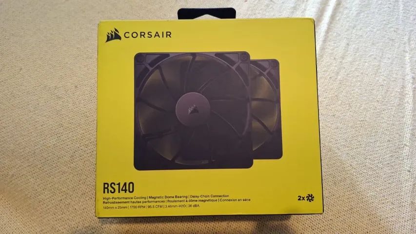 Kit com 2 Ventoinhas Corsair RS140, 140mm