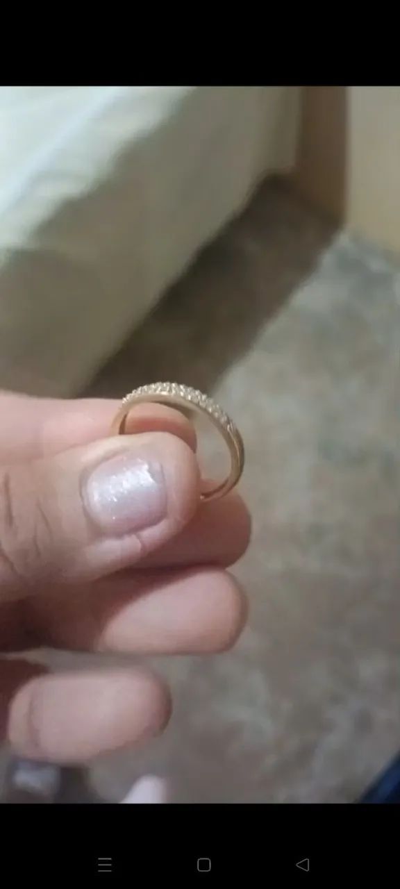 Aliança de ouro com brilhantes, da Rubi.  - Foto 3