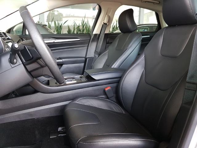 Ford Fusion Titanium 2.0 2017 - Foto 4