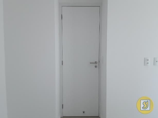 Apartamento para alugar com 3 dormitórios em Guararapes, Fortaleza cod:50503