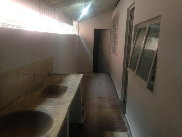 Alugo Casa próxima a Av. Bernardo Sayão - Fama - Foto 6