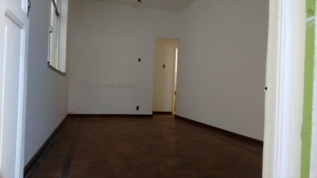 Casa 6 Quartos com 3 Garagens à Venda no Iapi ( 682817 ) - Foto 5