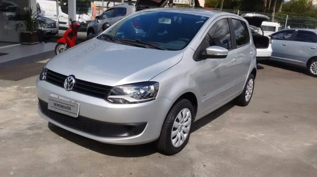 VOLKSWAGEN FOX G2 1.0 8V Prata 2013/2014 - Foto 2
