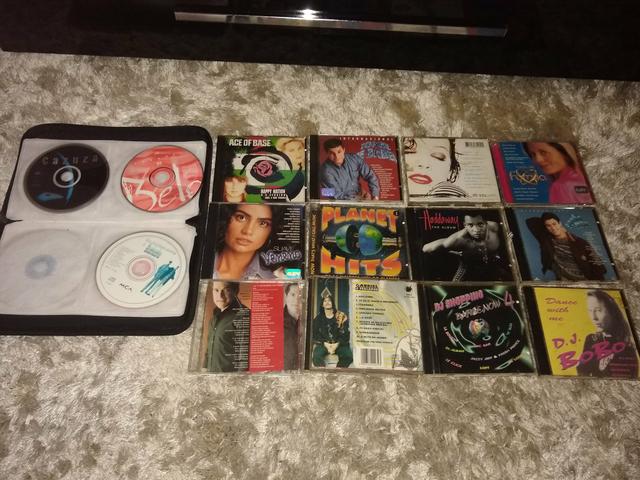 Vendo 55 Cds Originais diversos titulos para colecionador - Foto 2