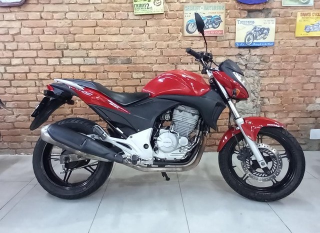 HONDA CB 300 R 2010/2011