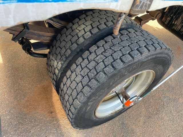 VENDE SE CAMINHÃO 8.150