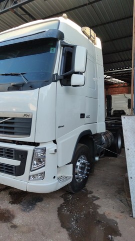 CAMINHÃO VOLVO FH 460 2013 6X4