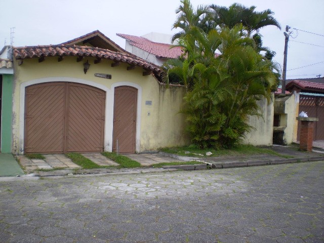 Casa Terrea com Piscina e Comodidades Internet  e WIFI - Foto 2