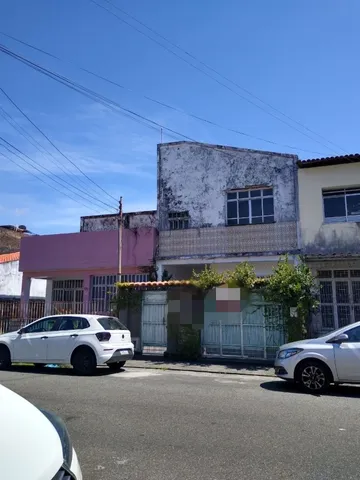 Vendo Casa no 4/4 com andar no São José próximo a Unimed