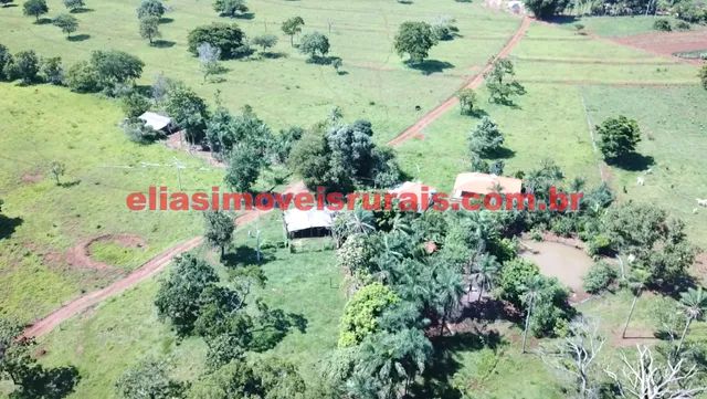 Sítio 2,9 alqueires - Casas, rio, represa, curral - Foto 2