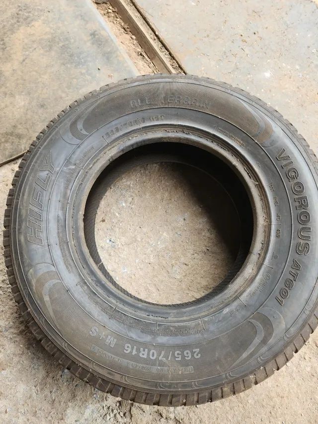 Pneu 265/70/16