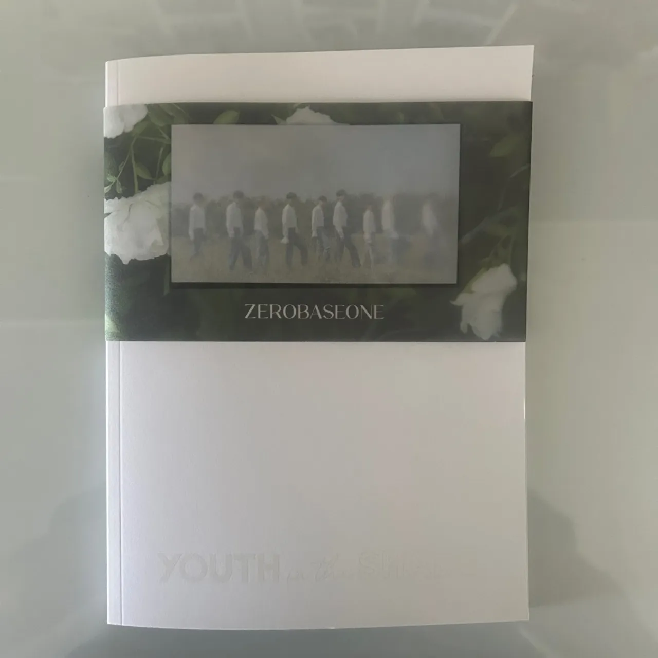 Álbum Kpop ZeroBaseOne (ZB1) - Youth in the Shade