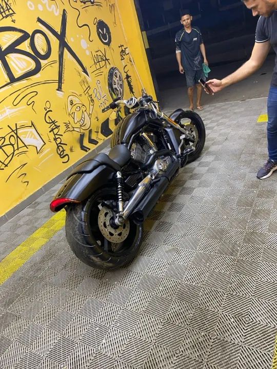 HARLEY DAVIDSON V ROD - Foto 3