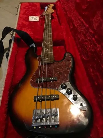 Baixo Fender Deluxe 5 cordas MIM - Foto 3