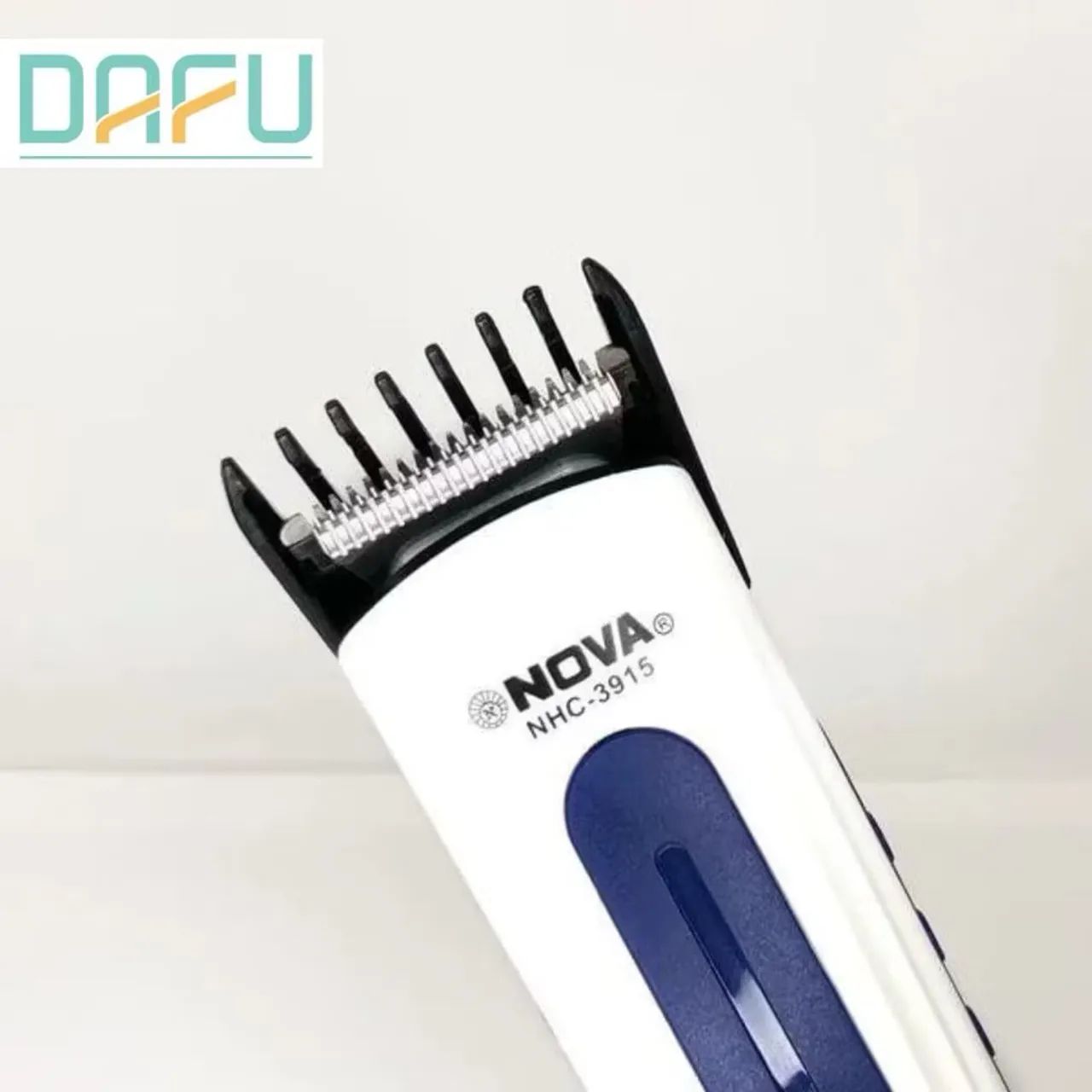 Máquina De Cortar Cabelo Nova Recarregável Barbeador  Aparador Barba FAZEMOS ENTREGA - Foto 2