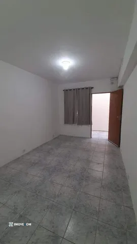Sala Comercial 15m2 para alugar a 6 min andando do Metrô Carrão, no Tatuapé.