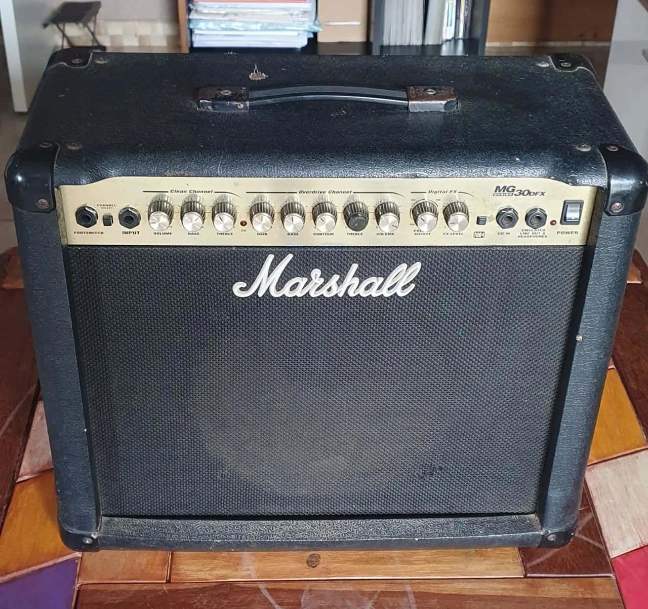 Amplificador Marshall MG30DFX - Foto 2
