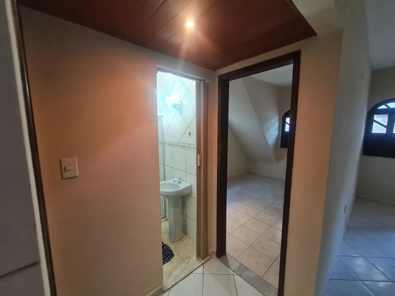 Oportunidade IMPERDÍVEL!! Casa com kitnets por Apenas $ 110.000,00