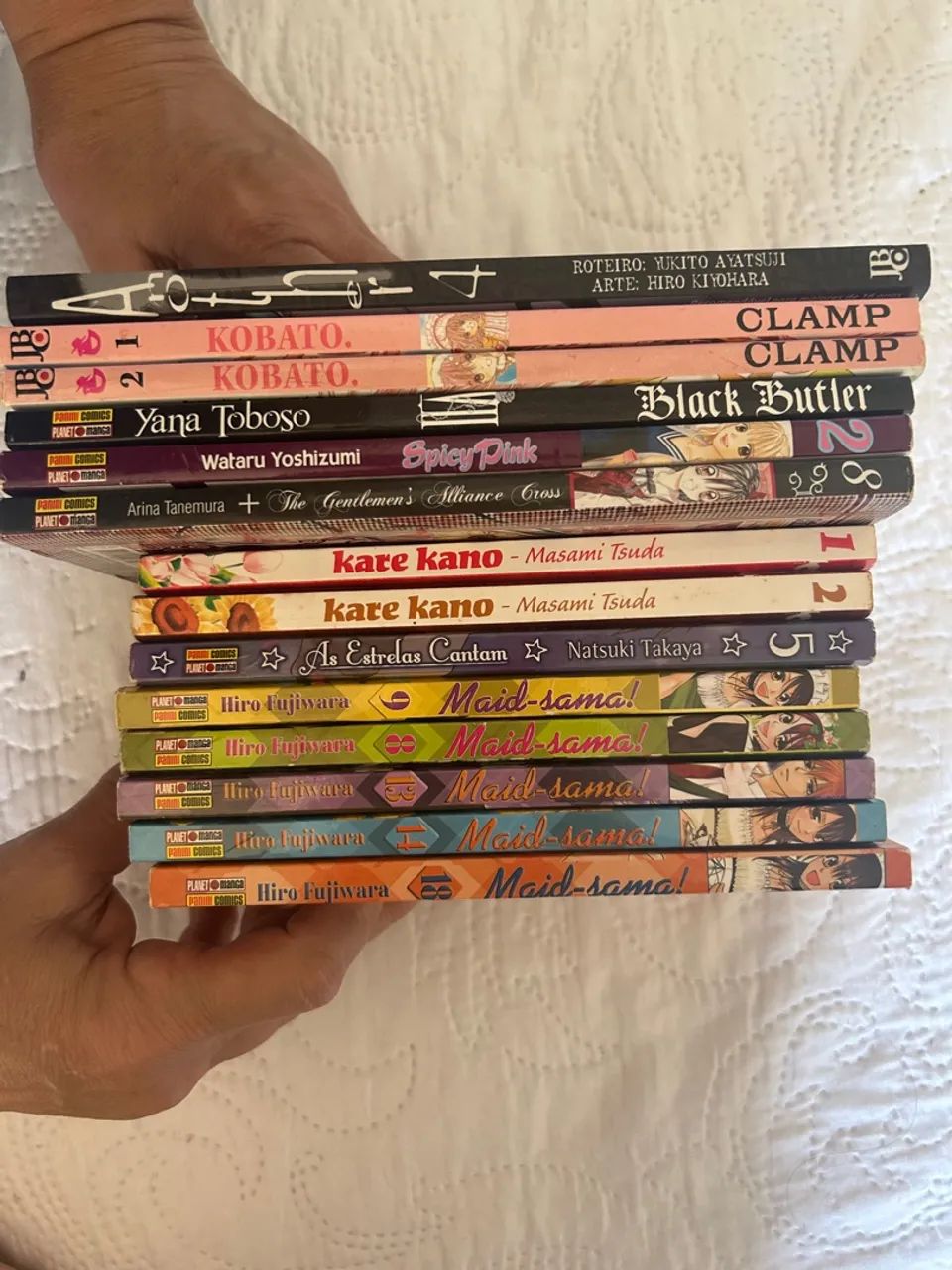 Mangás 10 reais cada