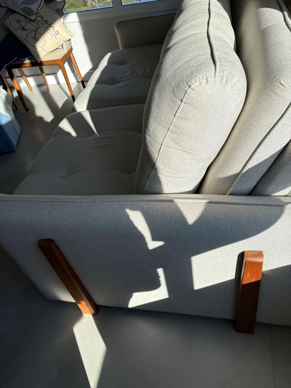 Sofá 64717835018755122