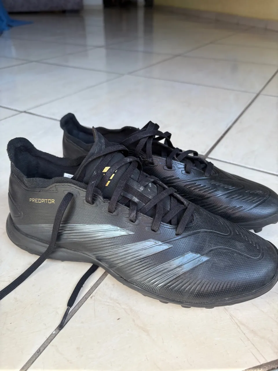 Chuteira Adidas Predator League TF