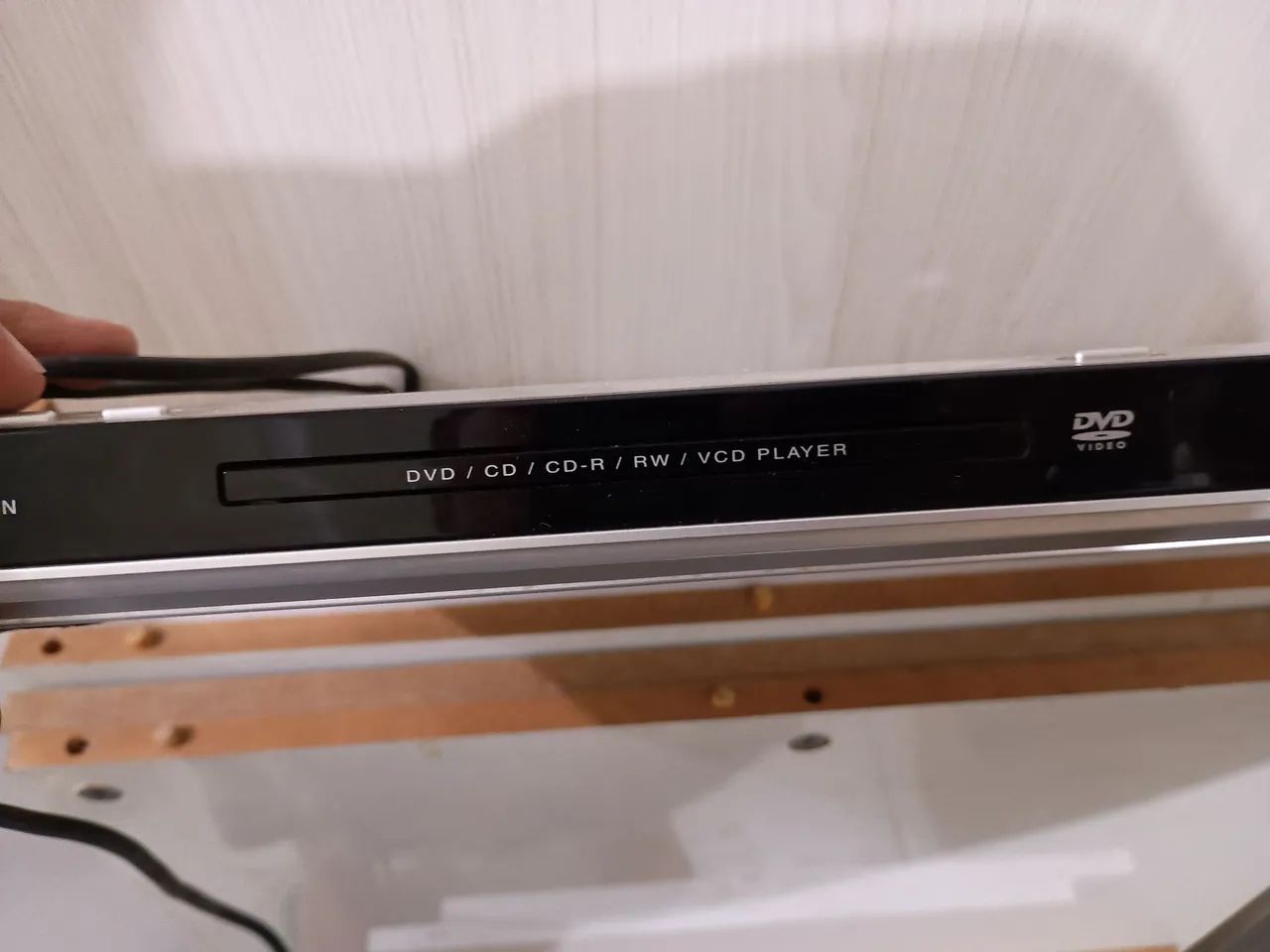 DVD Player SEM CONTROLE 