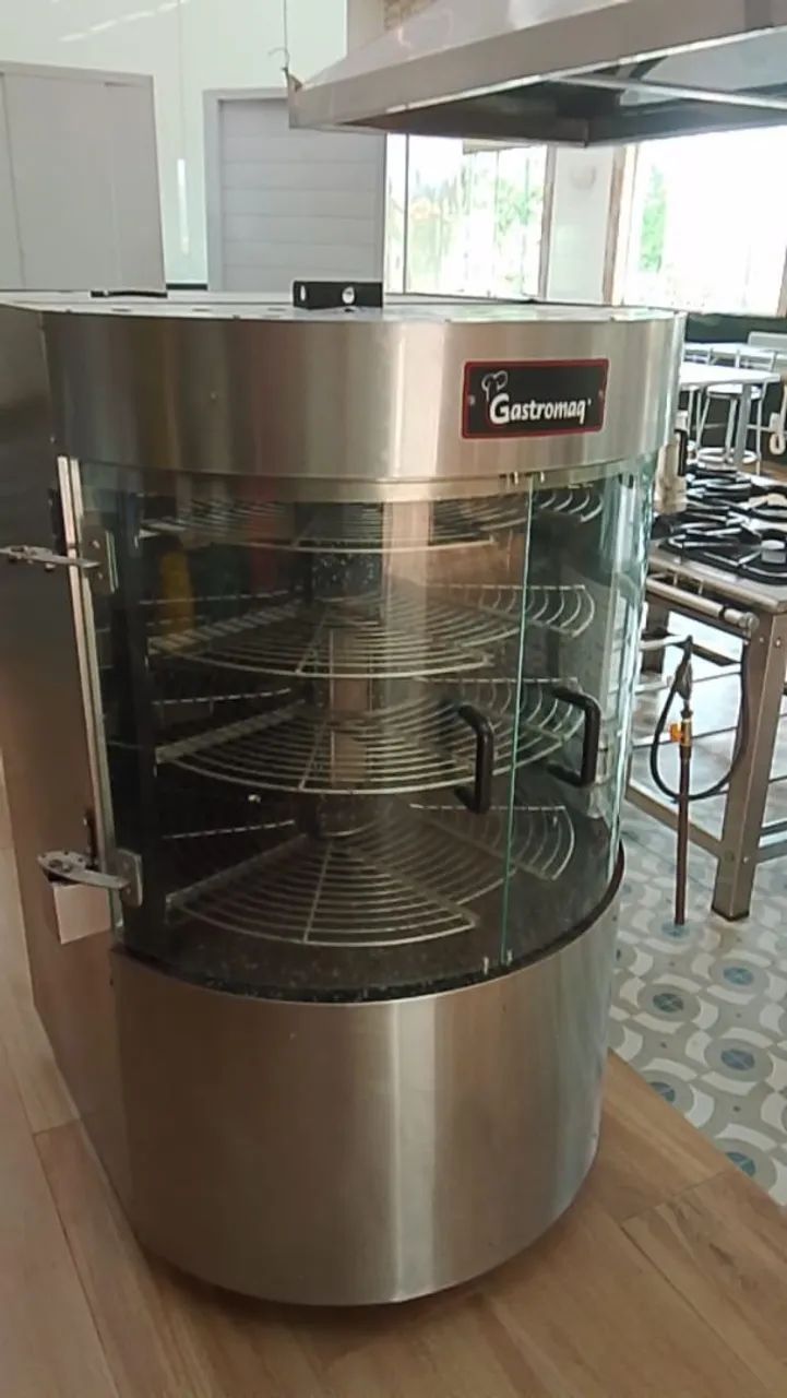 Máquina de assar frango