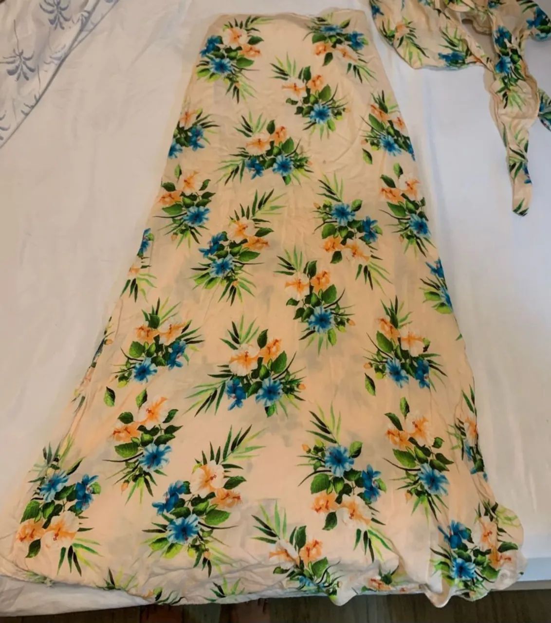 Conjunto top cropped floral + saia longa  - Foto 3