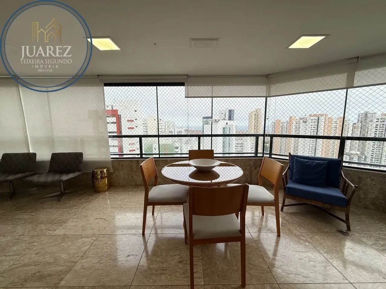 APARTAMENTO FINAMENTE DECORADO 4 SUÍTES NO RESERVA ALBALONGA ANDAR ALTÍSSIMO OPORTUNIDADE! - Foto 4