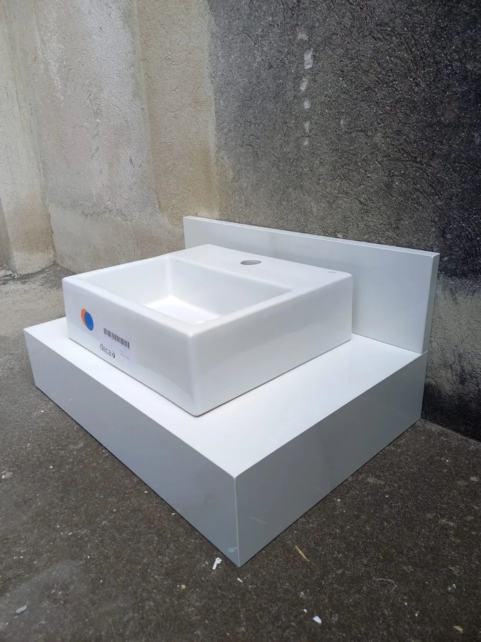 Lavatório em porcelanato 