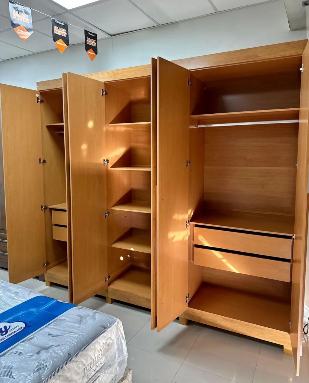 Guarda Roupa Bertha extra grande com espelho em mega Promoção! - Foto 3