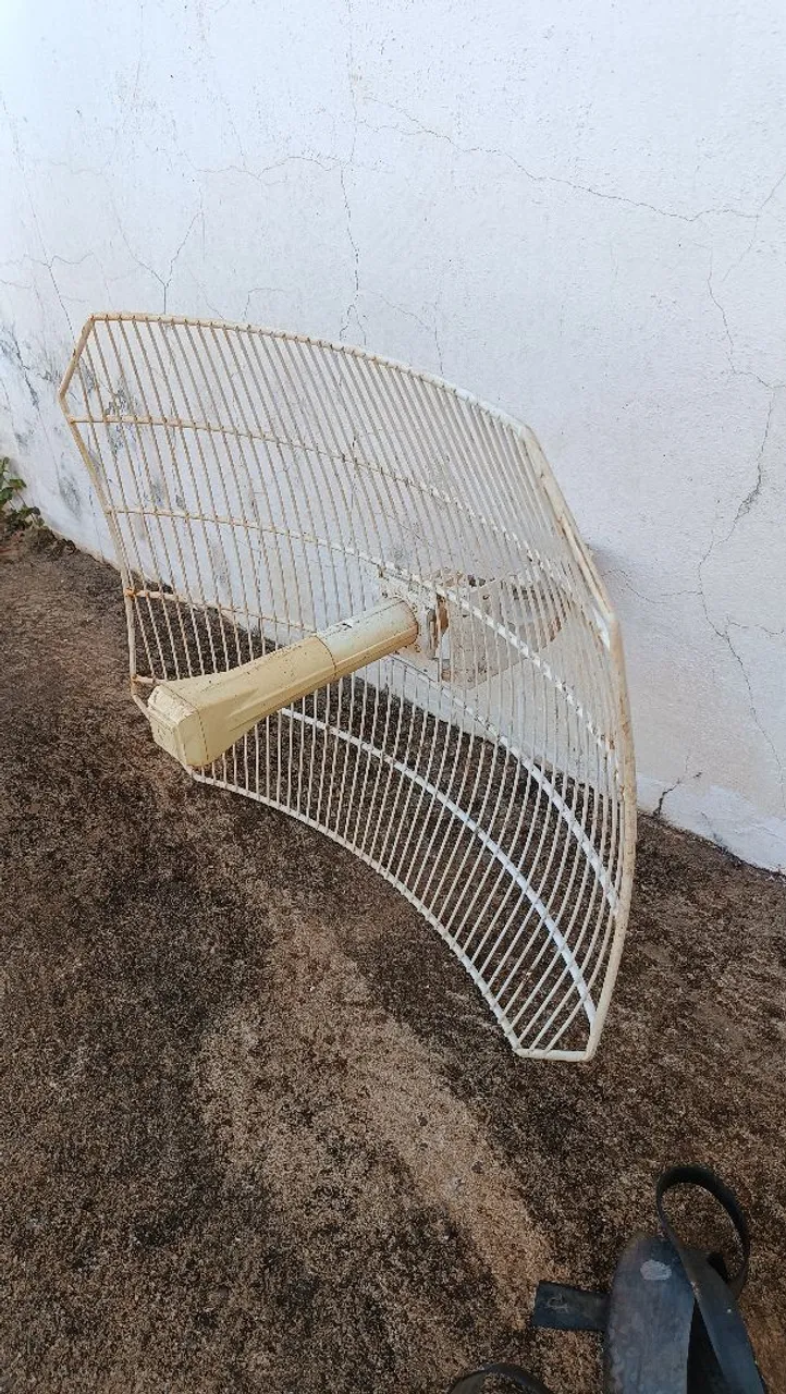 Antena de Internet via rádio Air Grid para até 40km