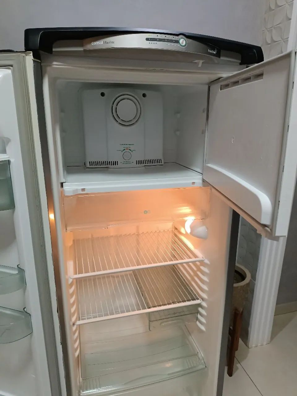 Geladeira Consul com Dispenser de Água - Foto 5